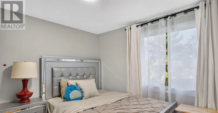109 Woodfield Drive N, Ottawa, ON, K2G 0A1 - 20