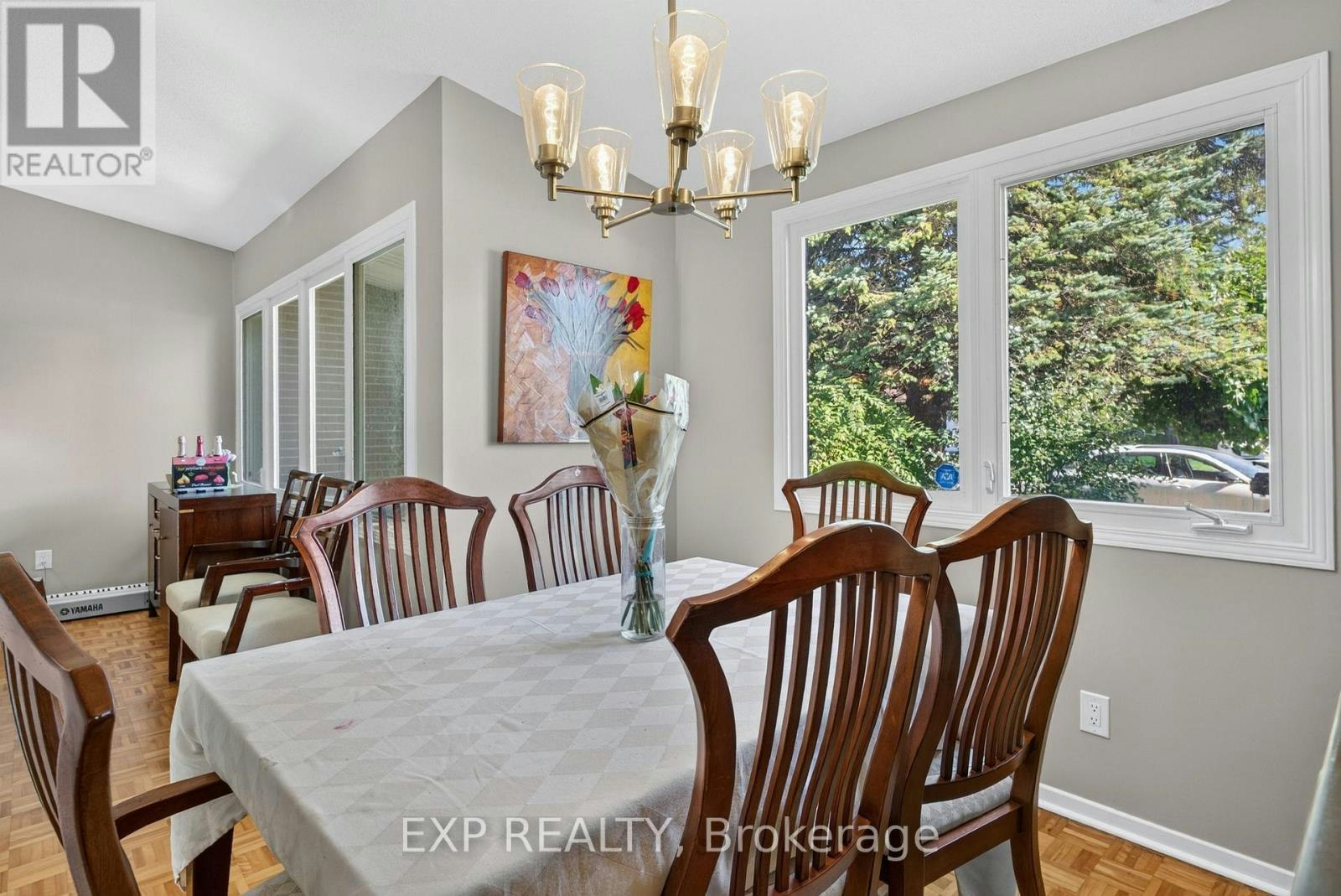 109 Woodfield Drive N, Ottawa, ON, K2G 0A1 - 9