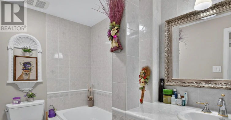 109 Woodfield Drive N, Ottawa, ON, K2G 0A1 - 33