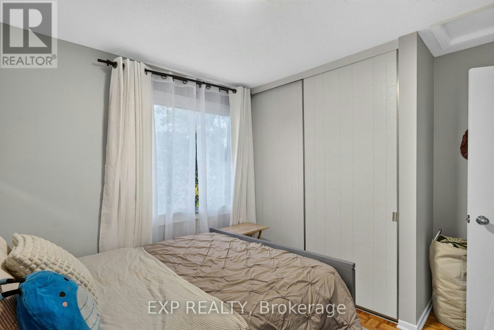 109 Woodfield Drive N, Ottawa, ON, K2G 0A1 - 21