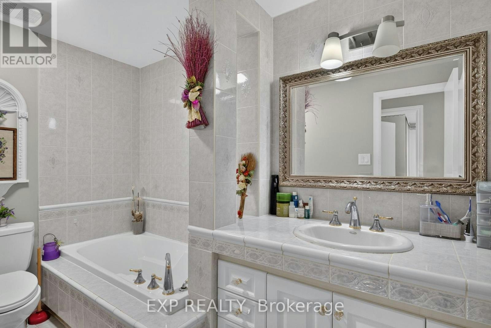 109 Woodfield Drive N, Ottawa, ON, K2G 0A1 - 31