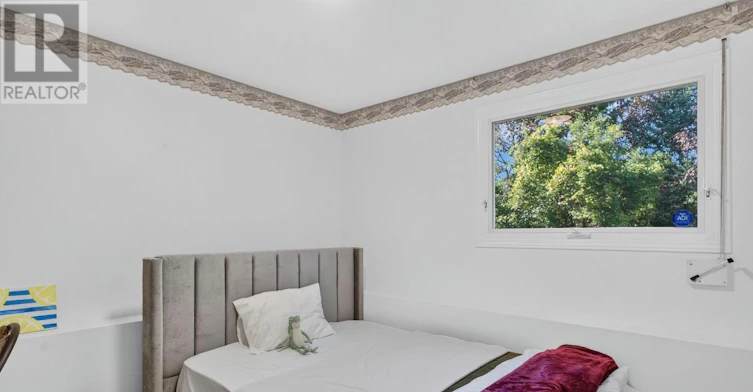 109 Woodfield Drive N, Ottawa, ON, K2G 0A1 - 29