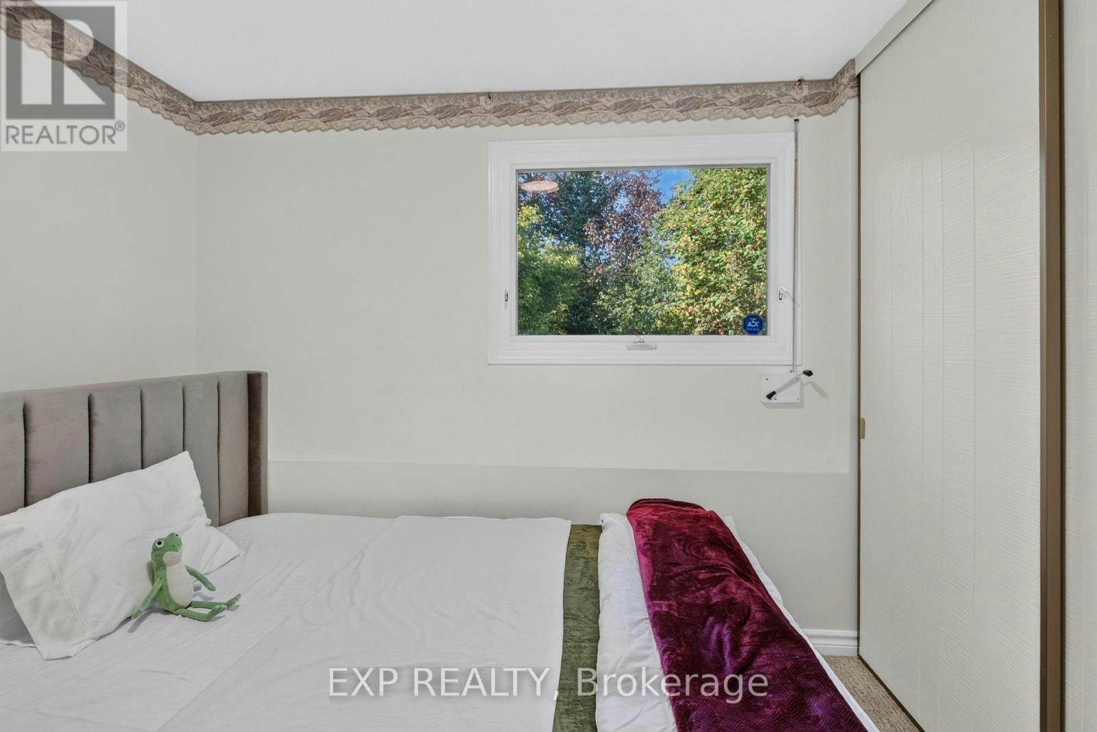 109 Woodfield Drive N, Ottawa, ON, K2G 0A1 - 30