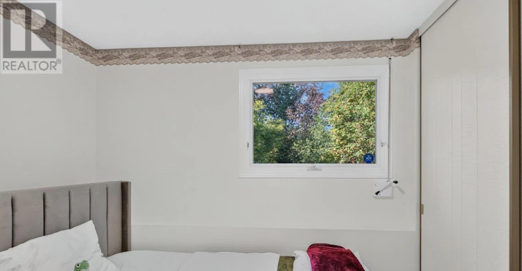 109 Woodfield Drive N, Ottawa, ON, K2G 0A1 - 30
