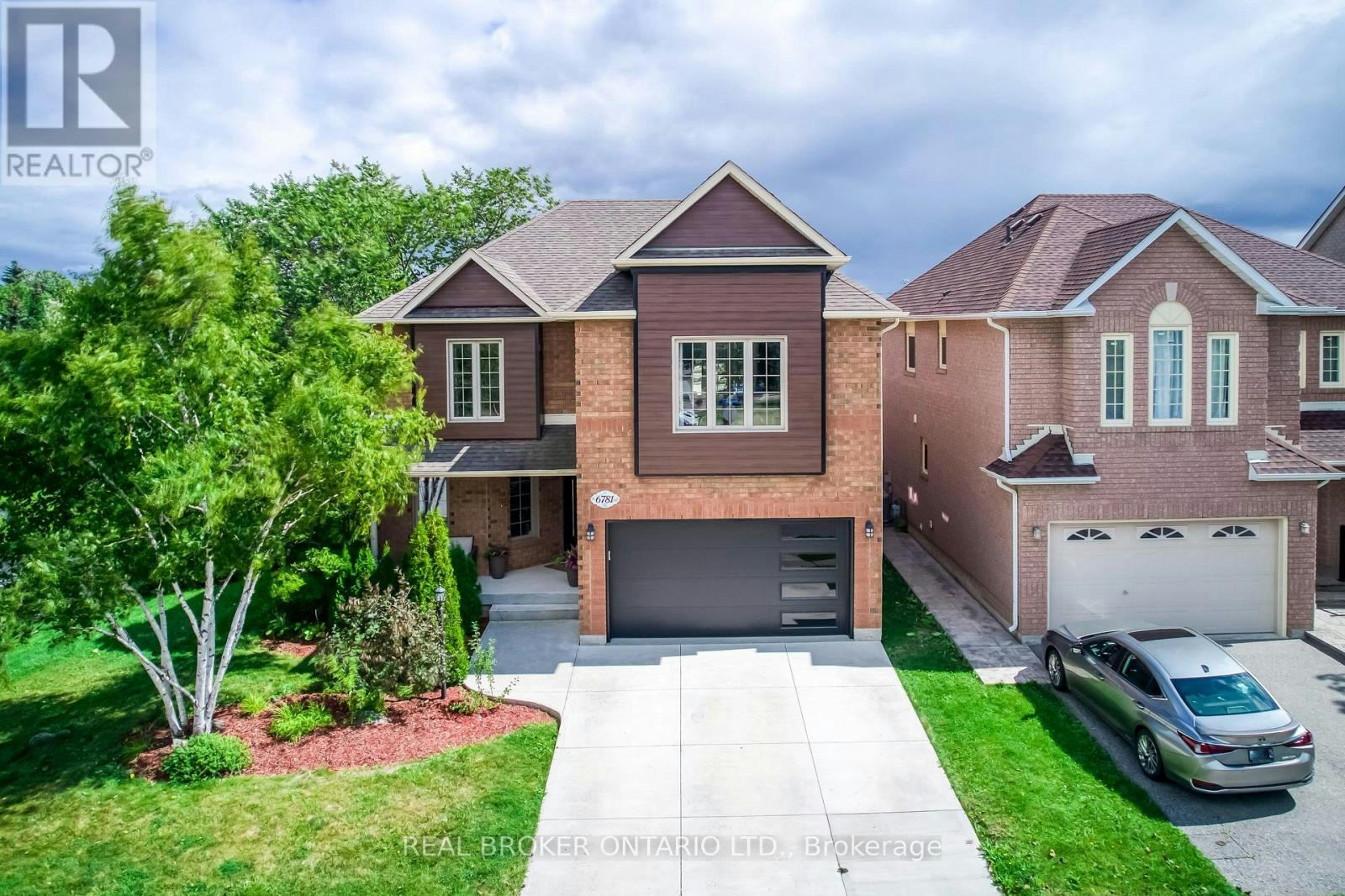 6781 Gracefield Drive, Mississauga, ON, L5N 6T5