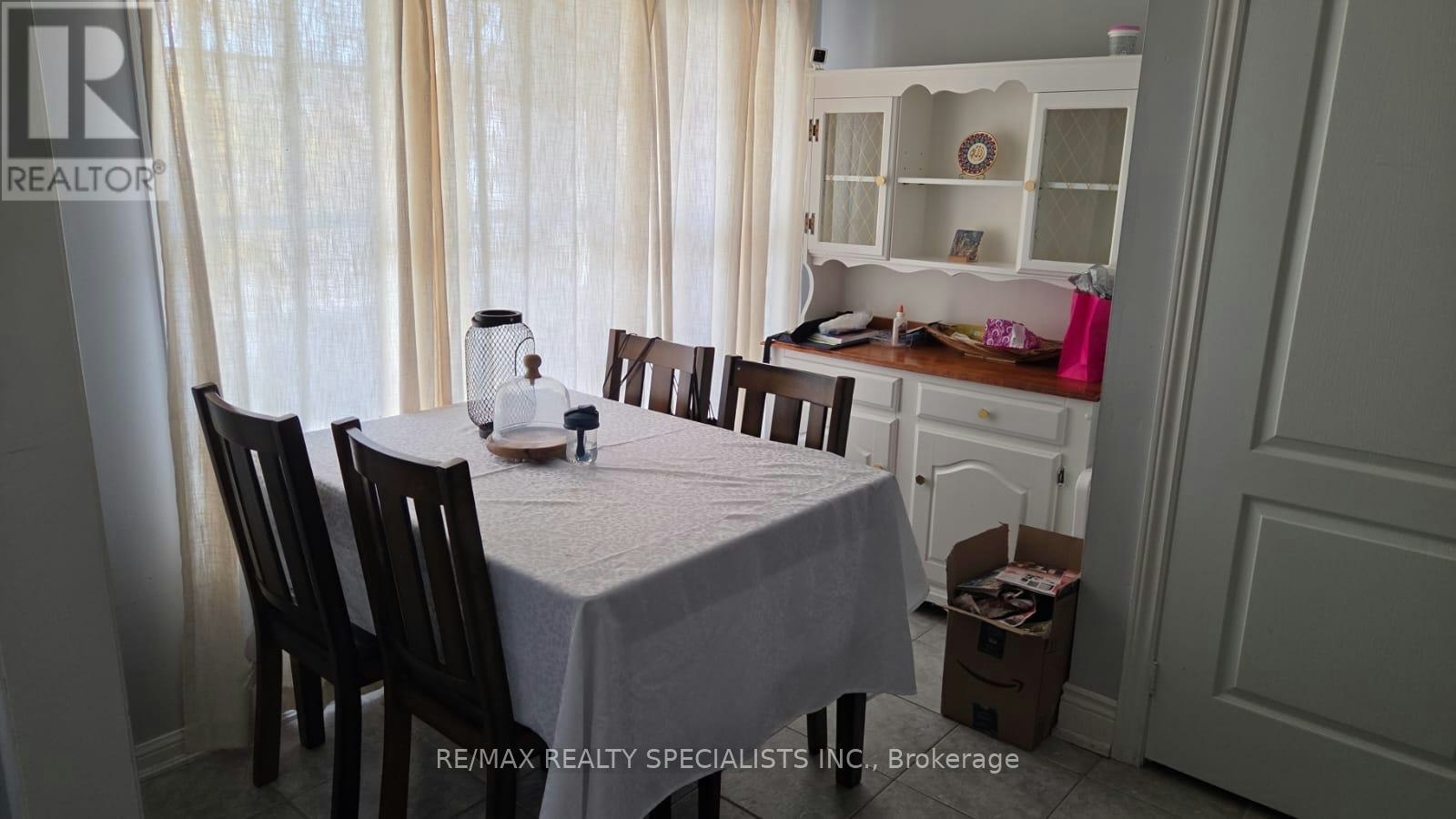 710 Thompson Road, Milton, ON, L9T 0C8 - 4