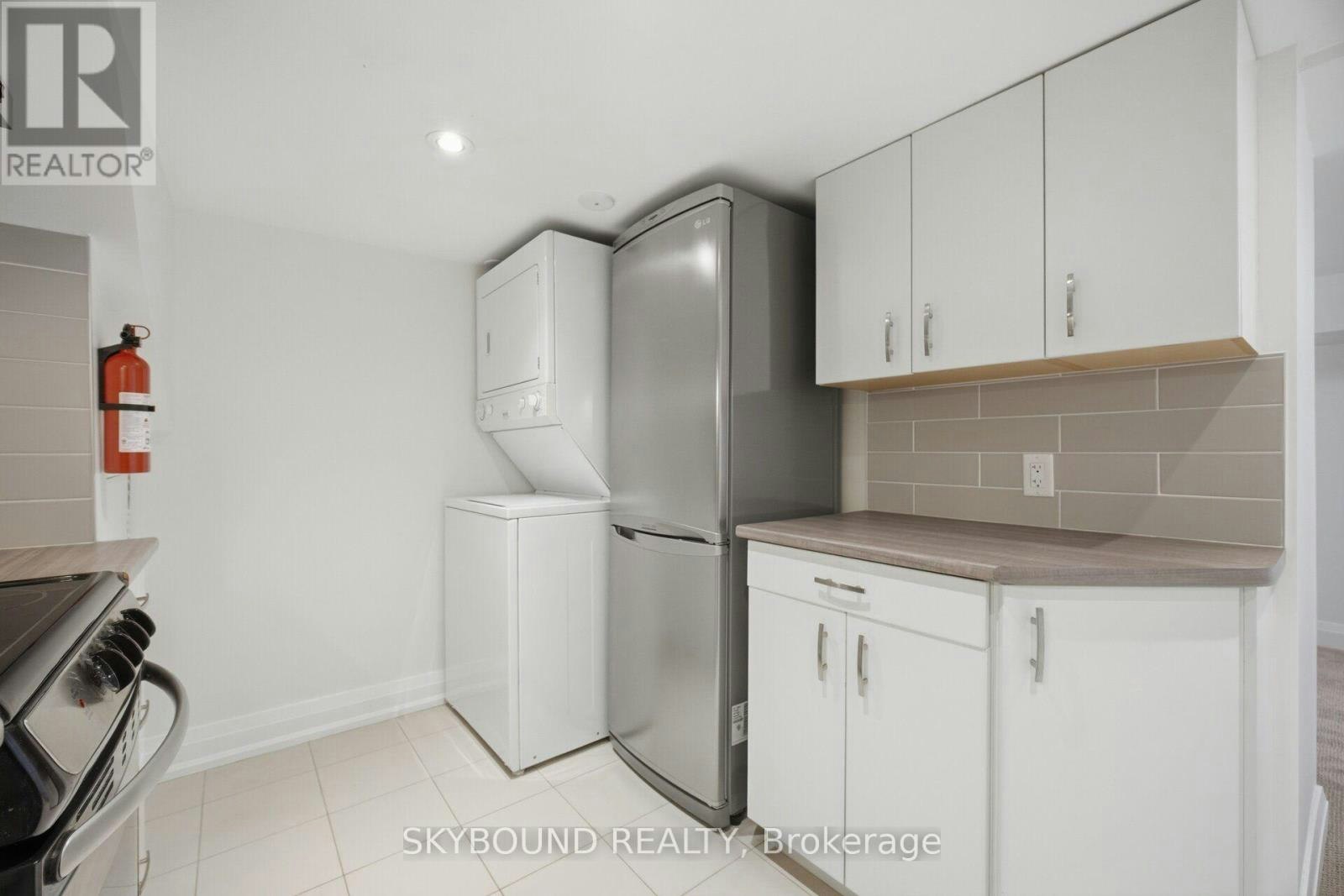 LOWER-243 Keele Street, Toronto, ON, M6P 2K1 - 7