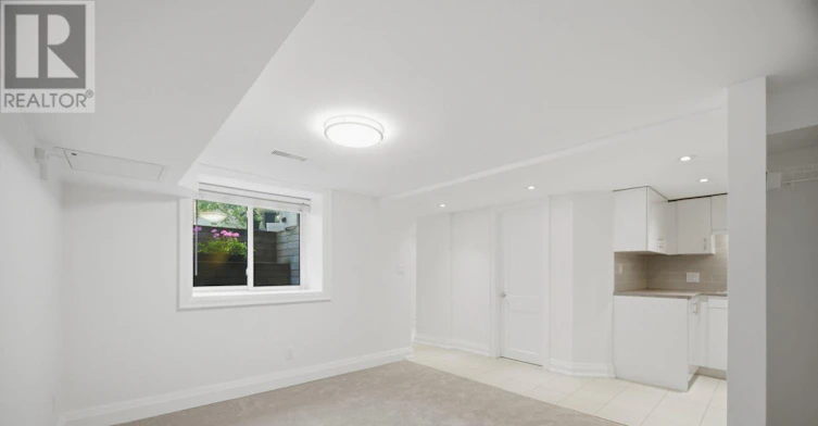 LOWER-243 Keele Street, Toronto, ON, M6P 2K1 - 9