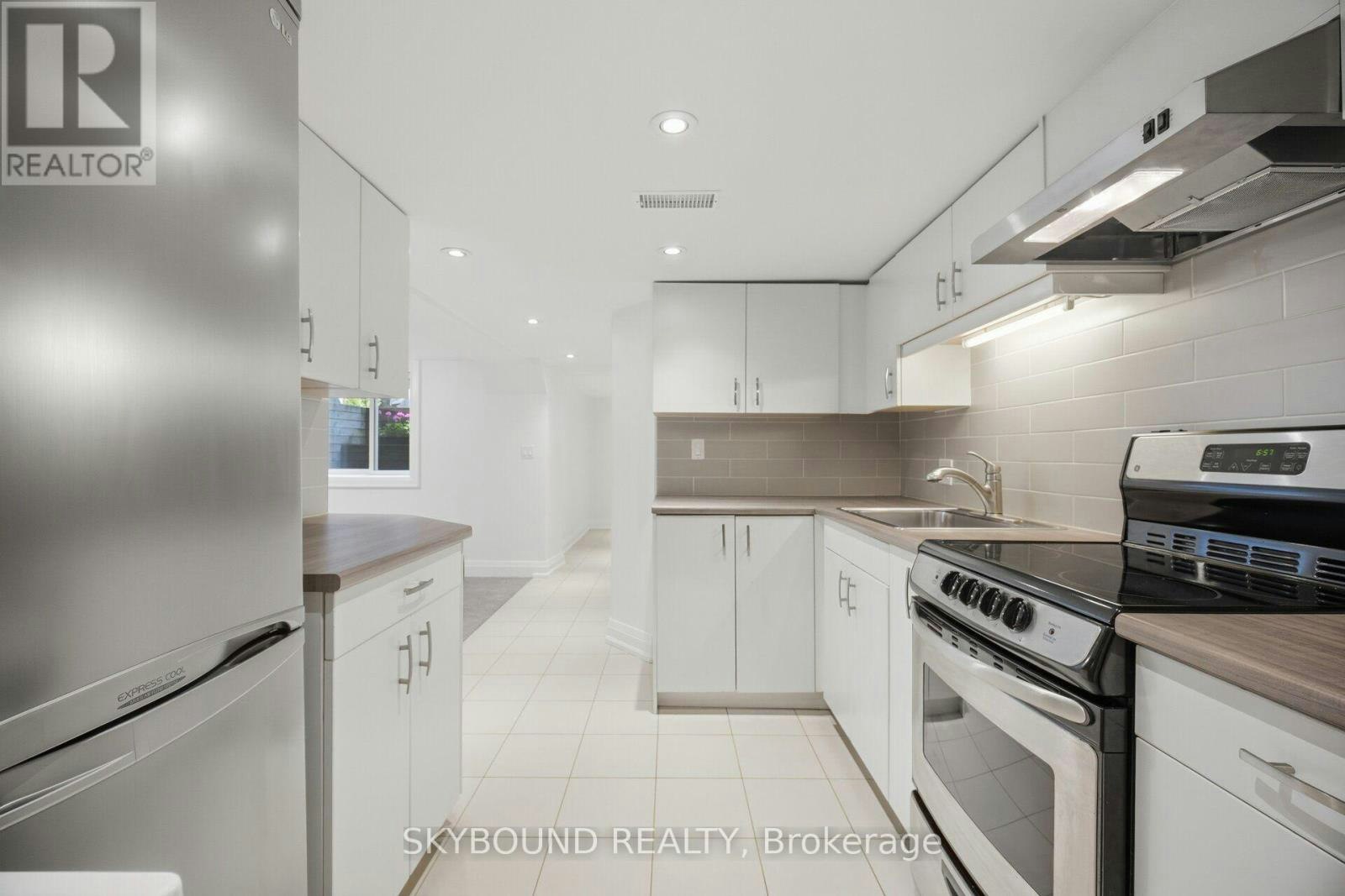 LOWER-243 Keele Street, Toronto, ON, M6P 2K1 - 5