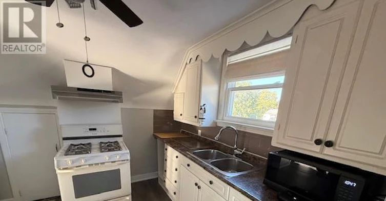 UPPER-12 West Street S, Thorold, ON, L2V 2R6 - 10