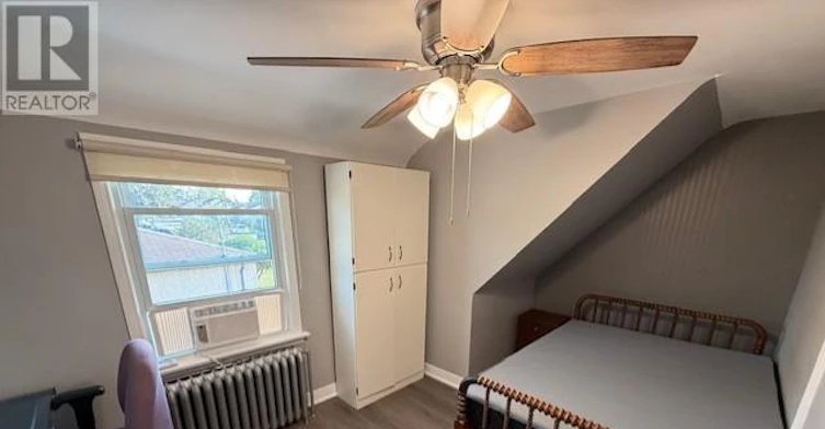 UPPER-12 West Street S, Thorold, ON, L2V 2R6 - 12