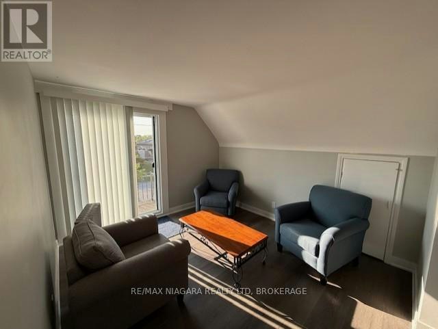 UPPER-12 West Street S, Thorold, ON, L2V 2R6 - 3