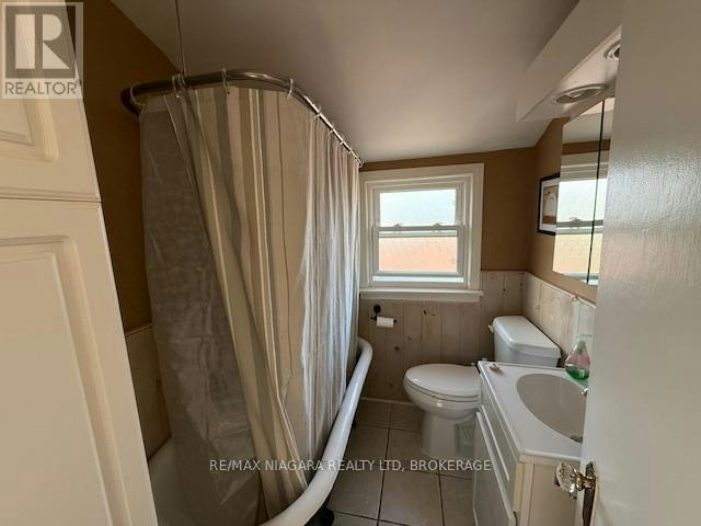 UPPER-12 West Street S, Thorold, ON, L2V 2R6 - 16