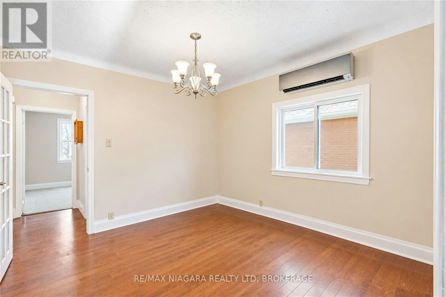 MAIN-12 West Street S, Thorold, ON, L2V 2R6 - 5