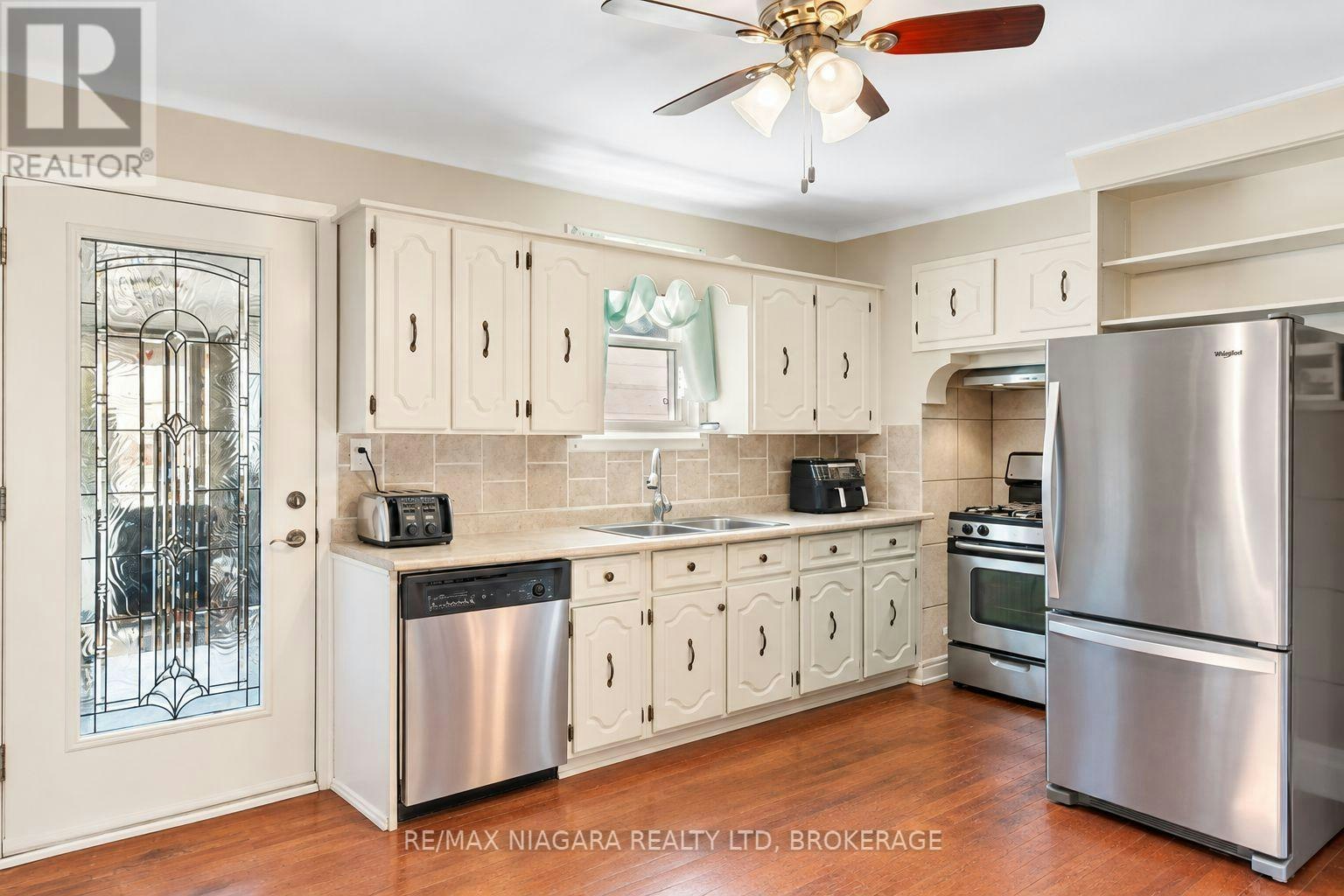 MAIN-12 West Street S, Thorold, ON, L2V 2R6 - 7