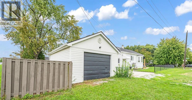 UPPER-2597 Alexis Road, Windsor, ON, N8W 3Z6 - 11