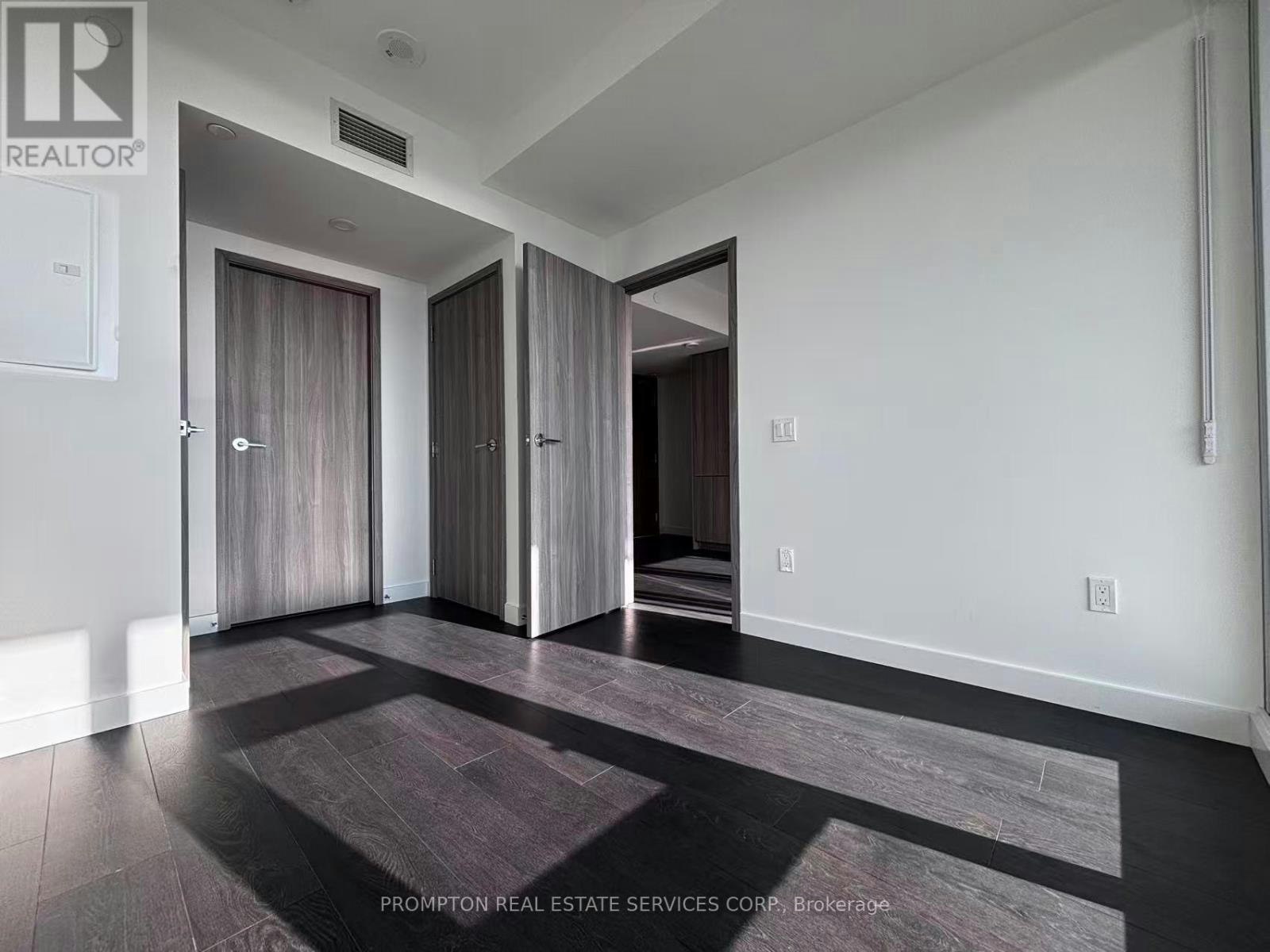 2315-3 Concord Cityplace Way, Toronto, ON, M5V 0X4 - 5