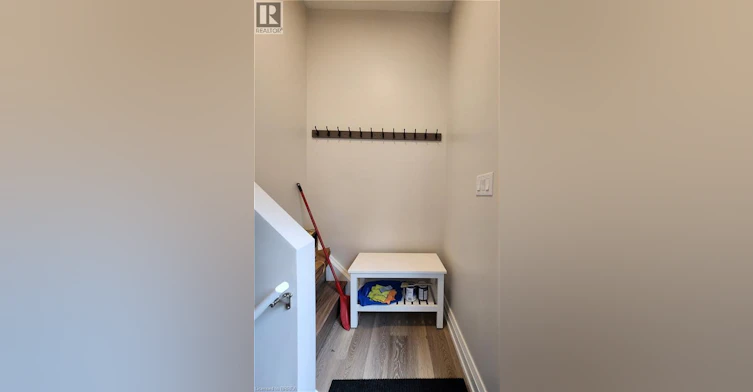 Lower-404 Nelson Street, Brantford, ON, N3S 4E8 - 2