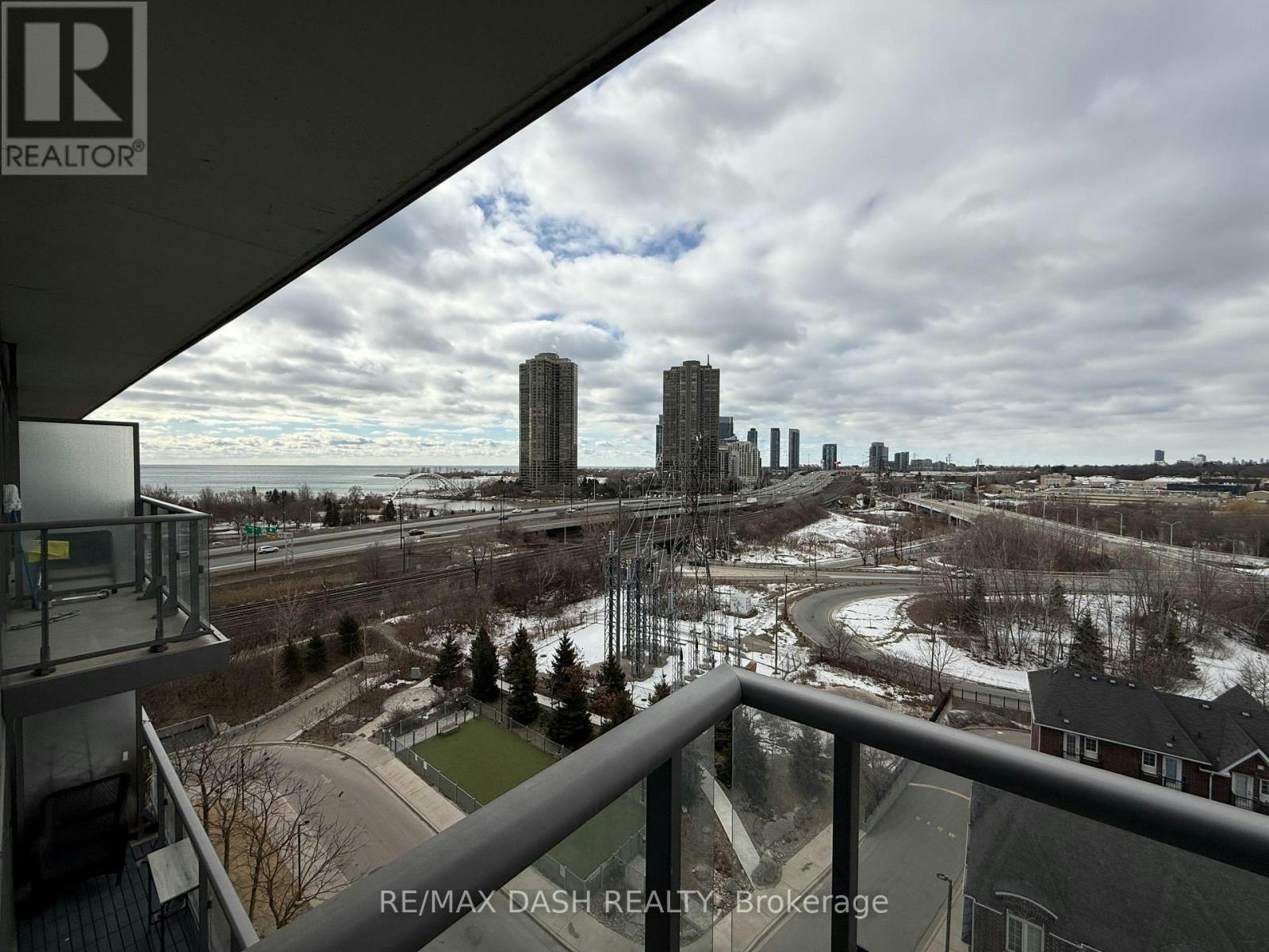 909-105 The Queensway Avenue, Toronto, ON, M6S 5B5 - 17