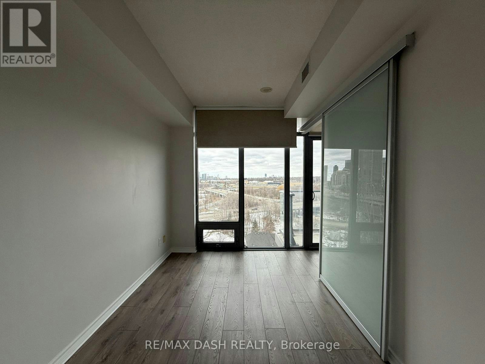 909-105 The Queensway Avenue, Toronto, ON, M6S 5B5 - 13