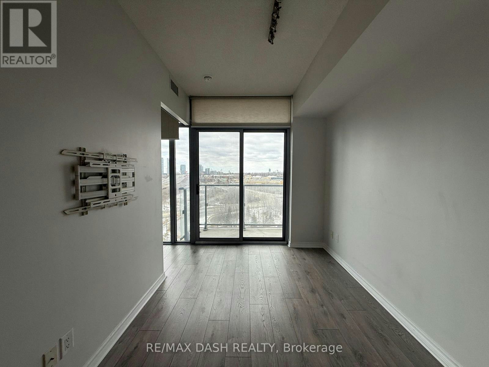 909-105 The Queensway Avenue, Toronto, ON, M6S 5B5 - 21