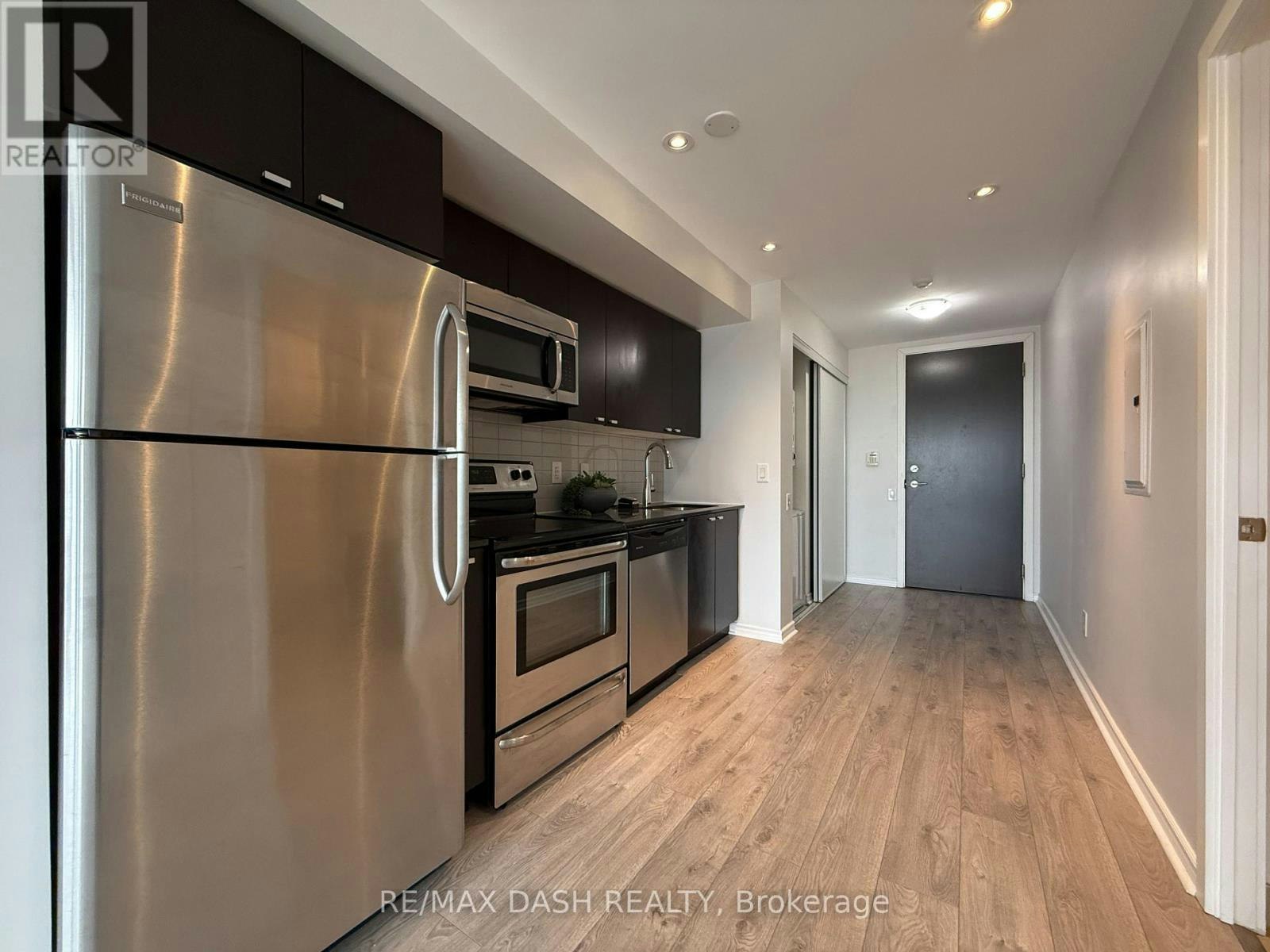 909-105 The Queensway Avenue, Toronto, ON, M6S 5B5 - 26