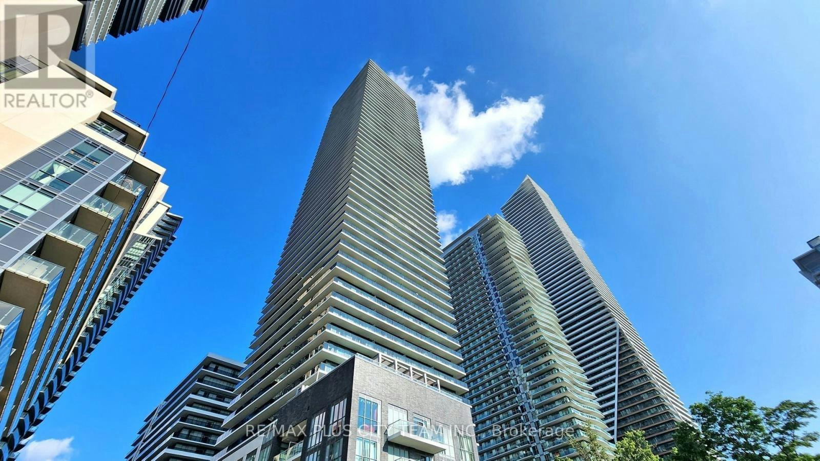 205-70 Annie Craig Drive W, Toronto, ON, M8V 0G2
