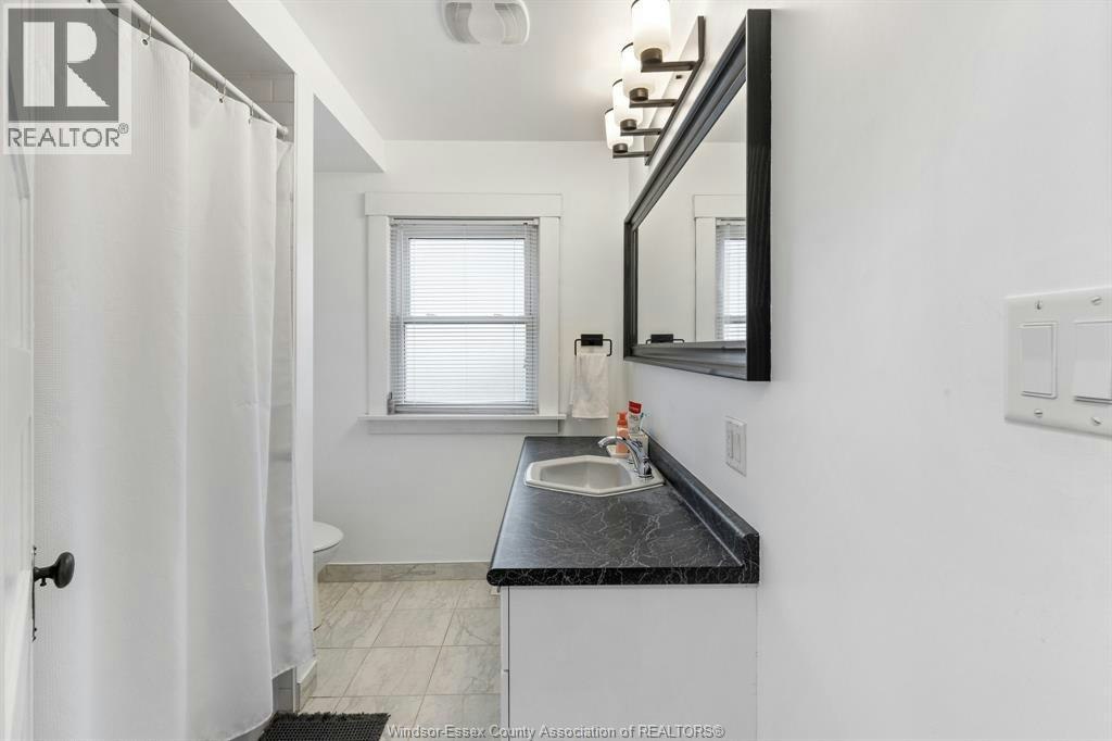2457 Turner, Windsor, ON, N8W 3K9 - 7