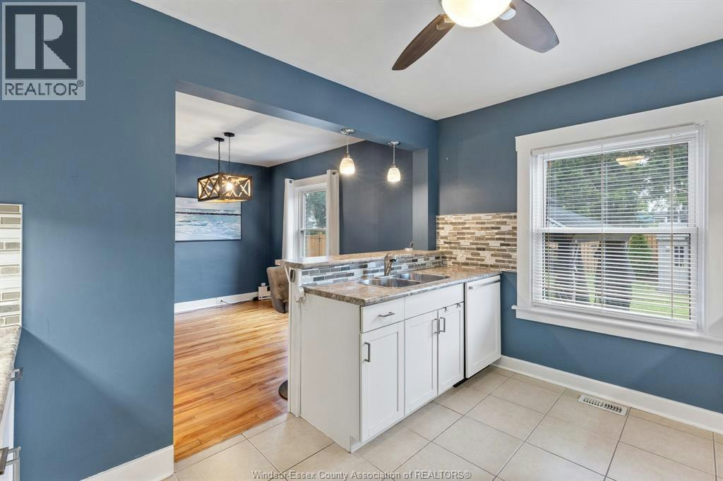 2457 Turner, Windsor, ON, N8W 3K9 - 14