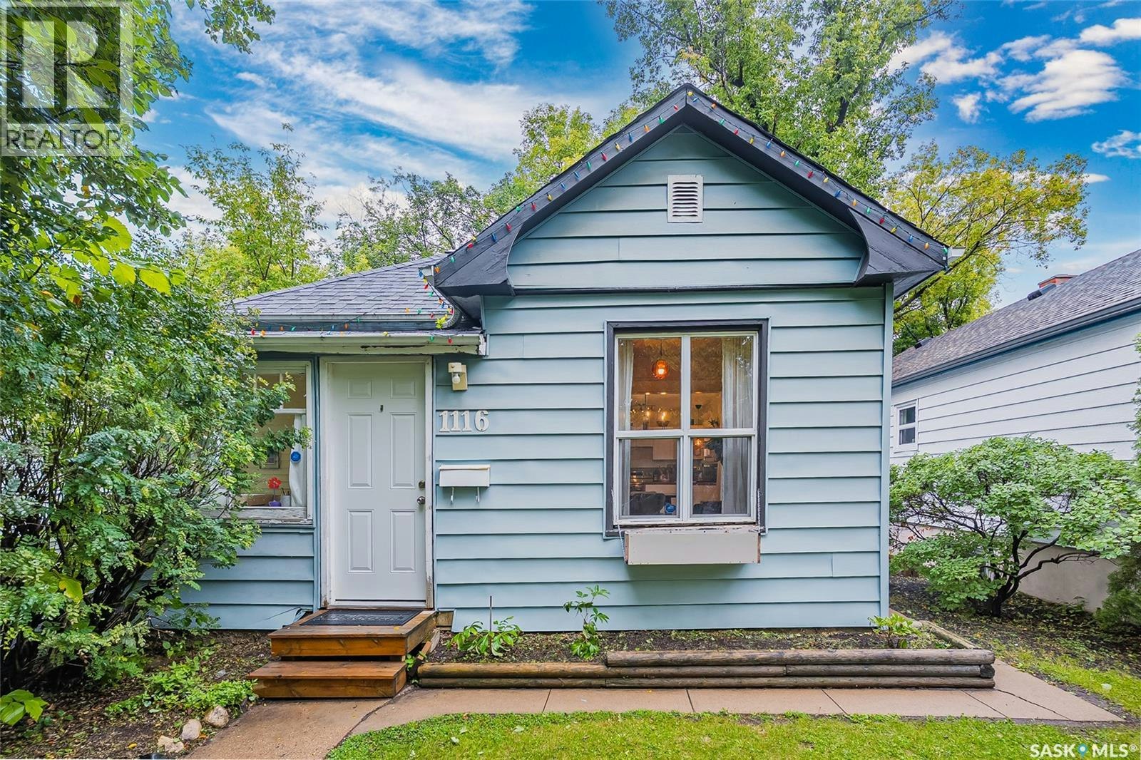 1116 B Avenue N, Saskatoon, SK, S7L 1G1