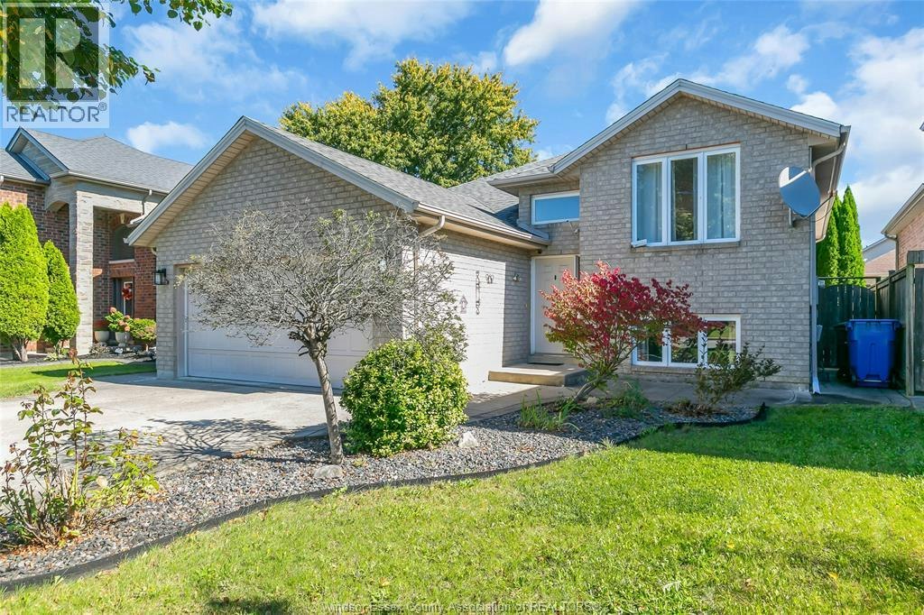 2292 Askin Avenue, Windsor, ON, N9B 3Y4 - 2