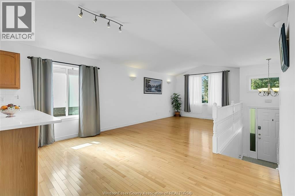2292 Askin Avenue, Windsor, ON, N9B 3Y4 - 6