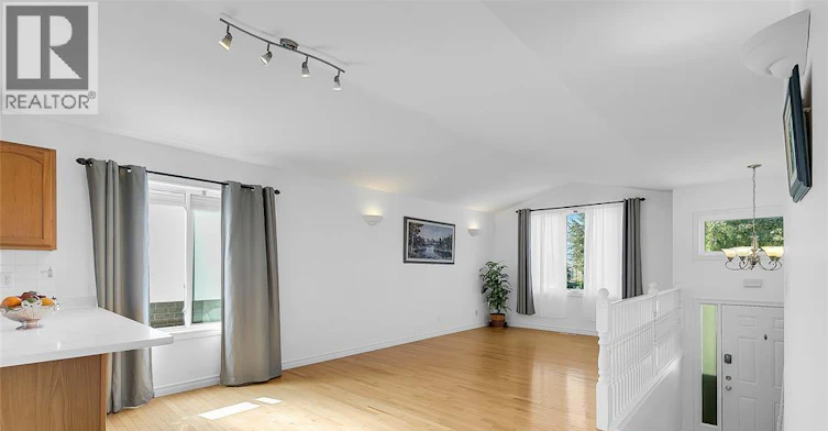 2292 Askin Avenue, Windsor, ON, N9B 3Y4 - 6