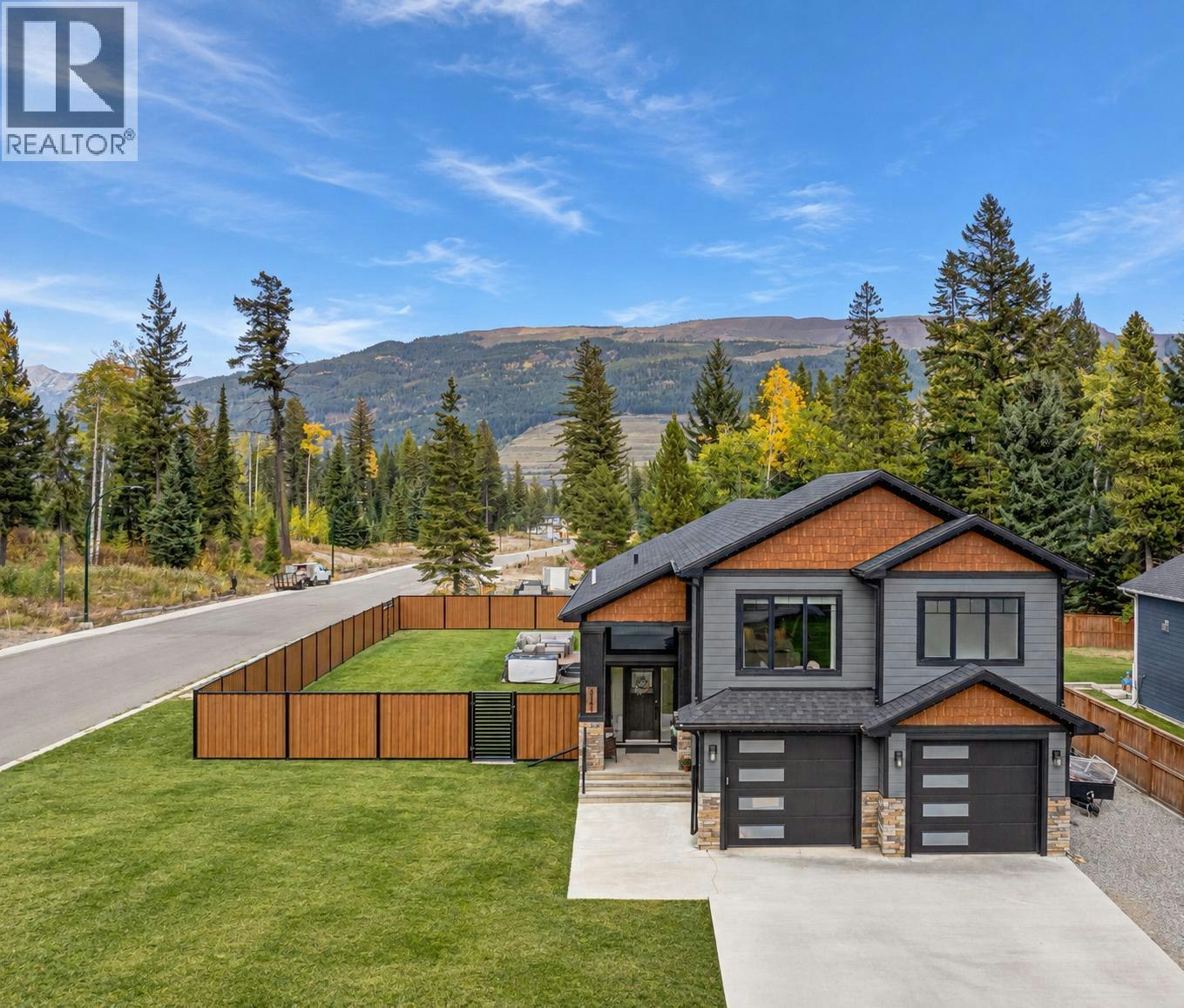2141 Whiskey Jack Drive, Sparwood, BC, V0B 2G2