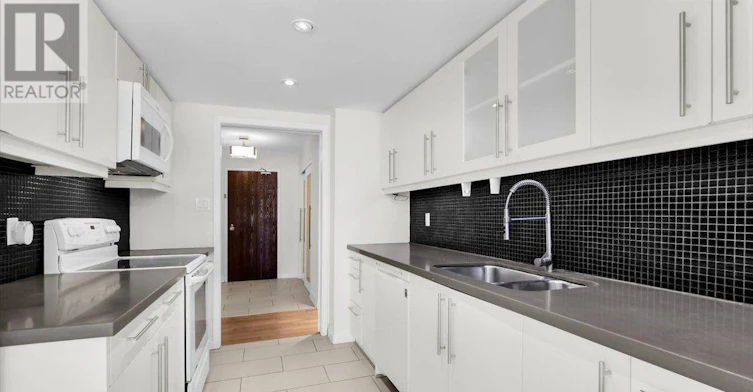 1204-44 Gerrard Street W, Toronto, ON, M5G 2K2 - 20