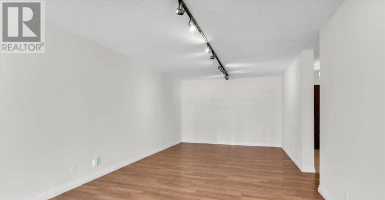 1204-44 Gerrard Street W, Toronto, ON, M5G 2K2 - 10