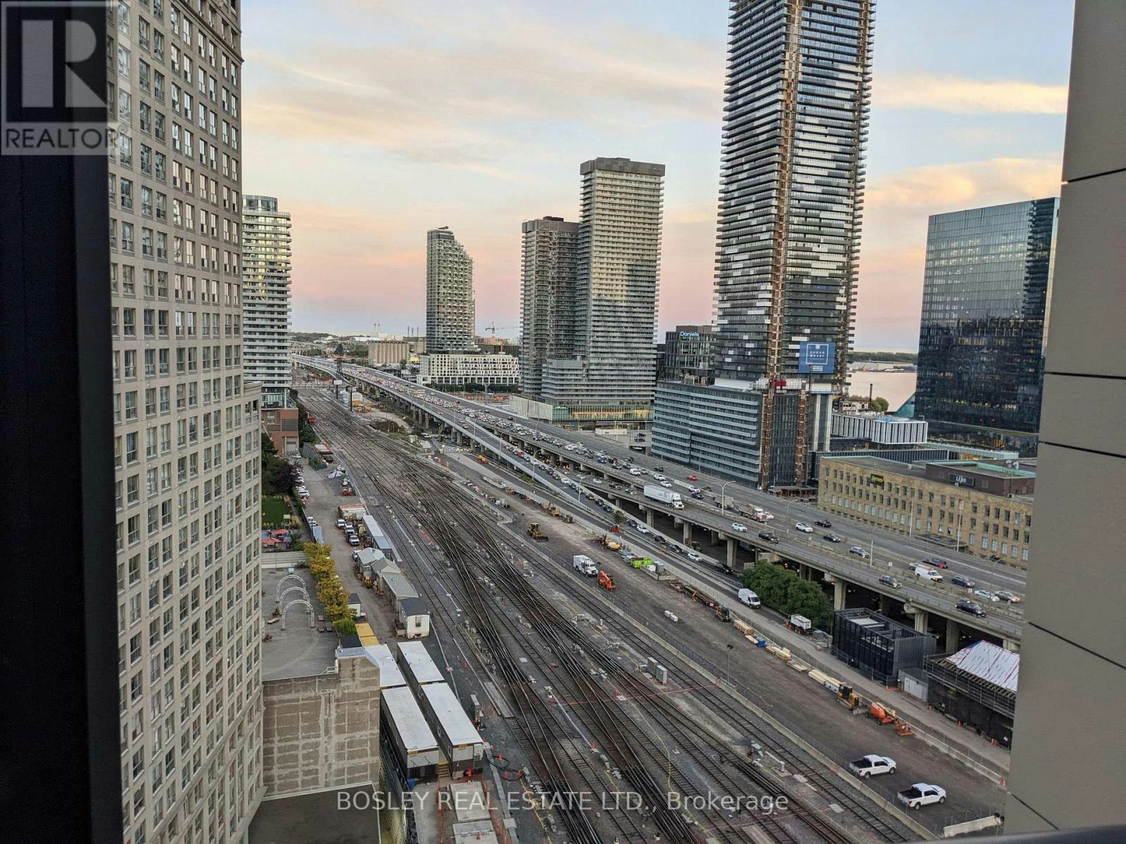 1806-1 The Esplanade Avenue, Toronto, ON, M5E 0A8 - 13