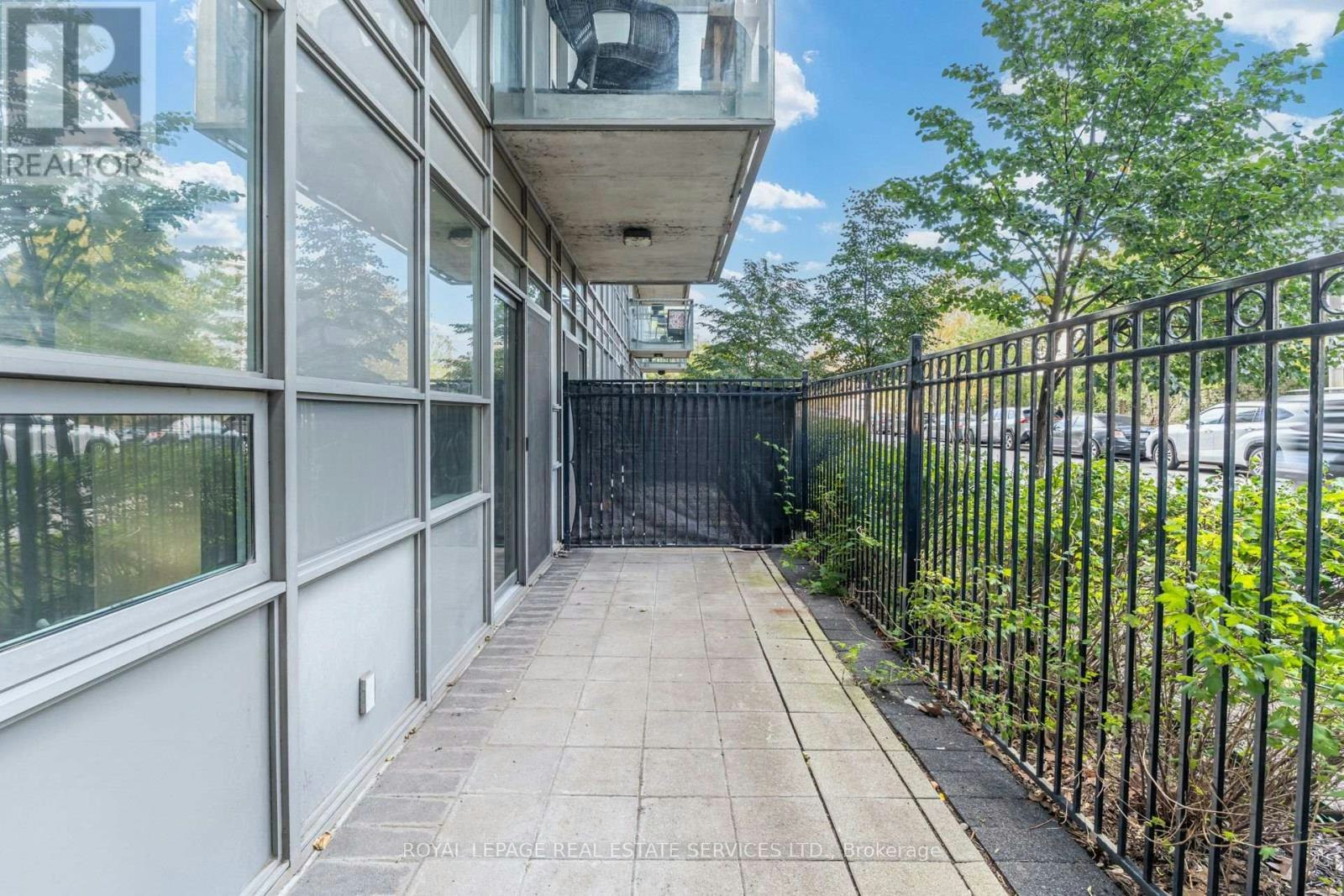107-38 Joe Shuster Way, Toronto, ON, M6K 0A5 - 25