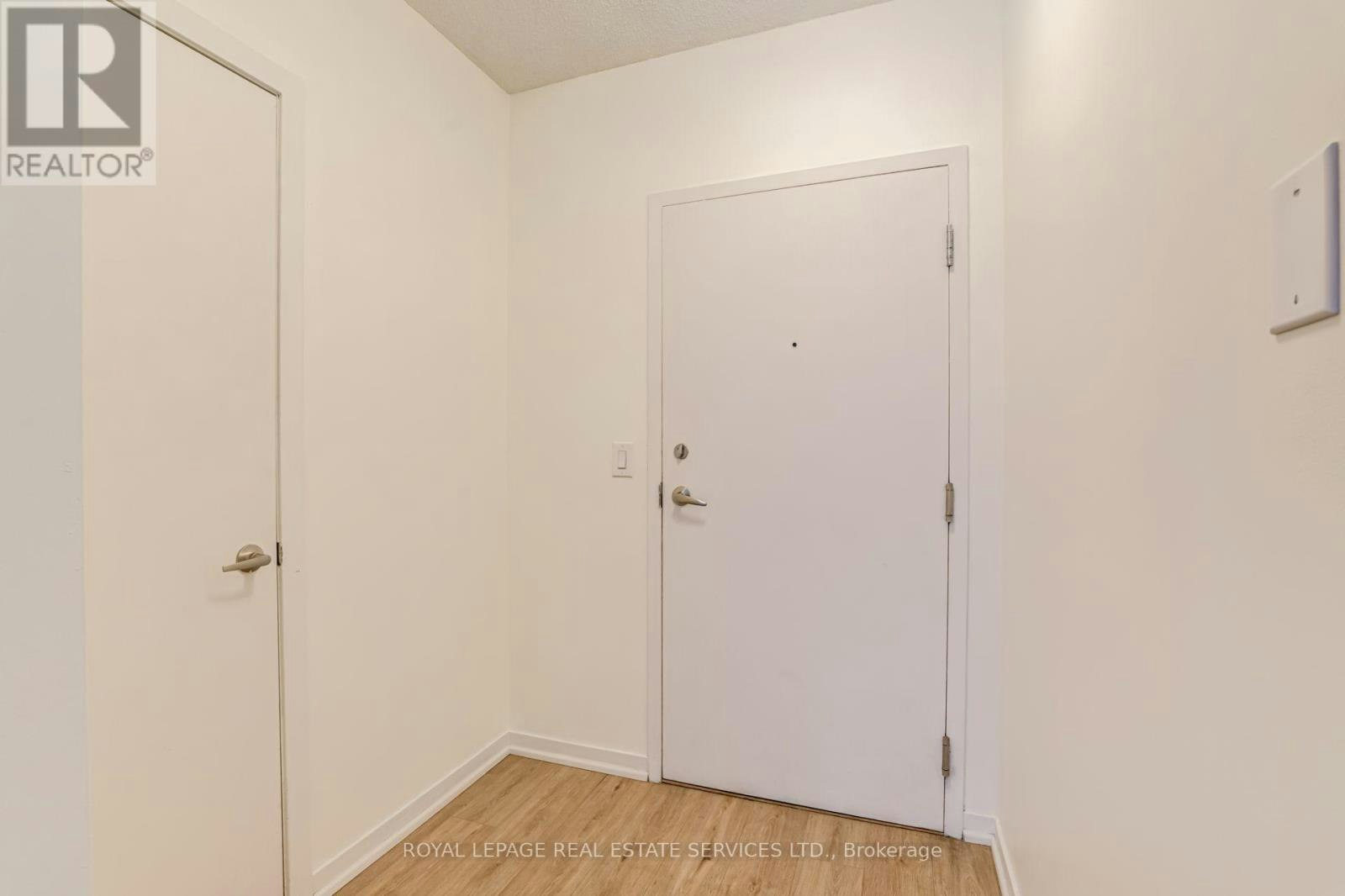 107-38 Joe Shuster Way, Toronto, ON, M6K 0A5 - 5