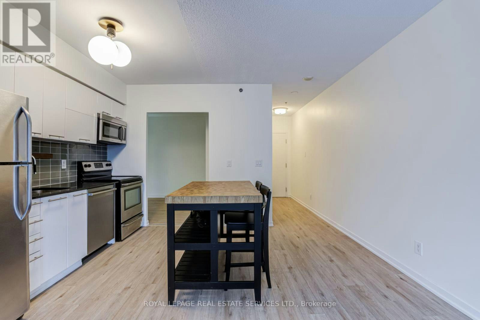 107-38 Joe Shuster Way, Toronto, ON, M6K 0A5 - 11