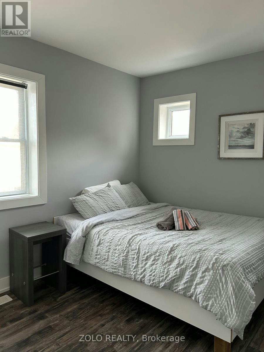 MAIN-144 Northcliffe Boulevard, Toronto, ON, M6E 3K6 - 15