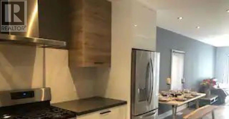 MAIN-144 Northcliffe Boulevard, Toronto, ON, M6E 3K6 - 2