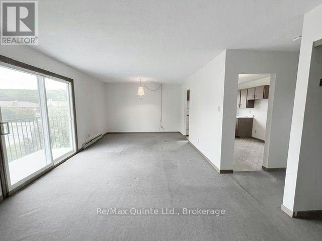 3-49 Oxford Road, Quinte West, ON, K0K 2C0 - 3