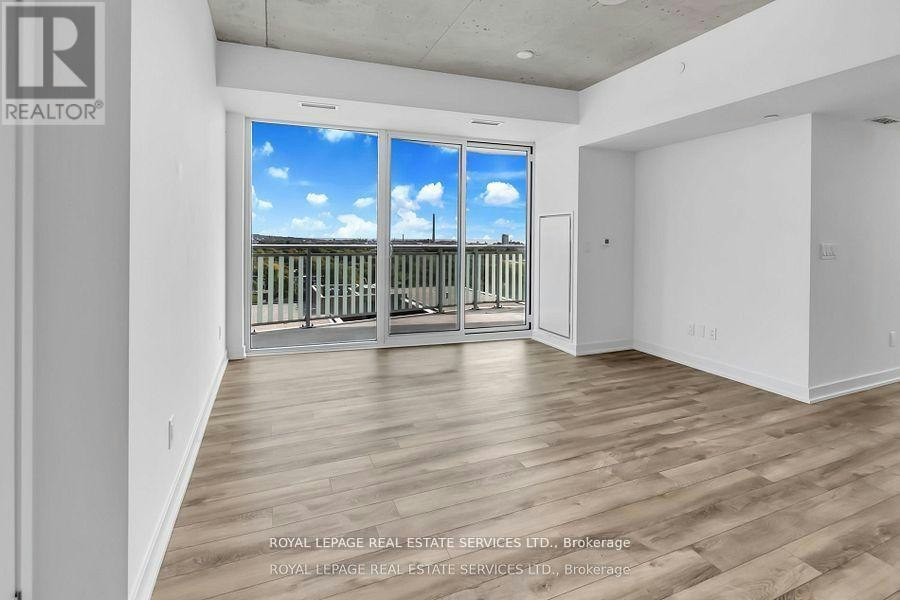 1310-45 Baseball Place, Toronto, ON, M4M 0H1 - 3