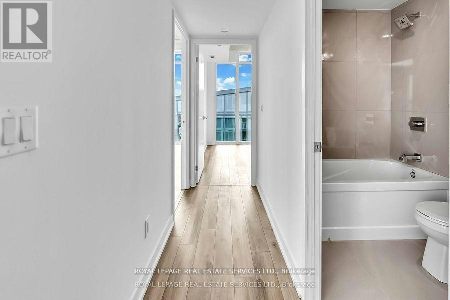 1310-45 Baseball Place, Toronto, ON, M4M 0H1 - 7