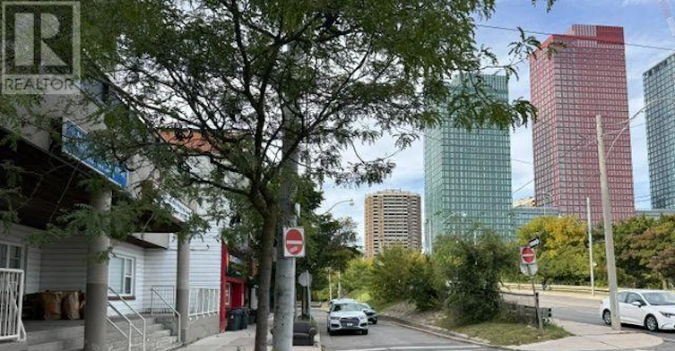 106-214 Main Street, Toronto, ON, M4E 2W1 - 24