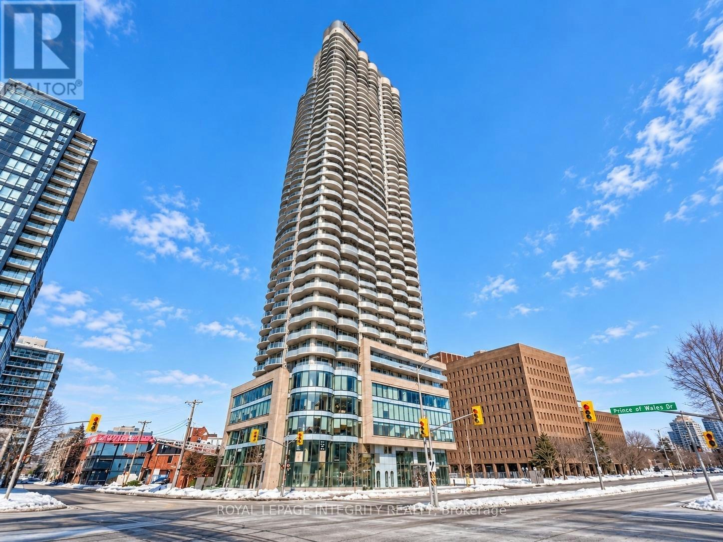 1105-805 Carling Avenue, Ottawa, ON, K1S 5W9