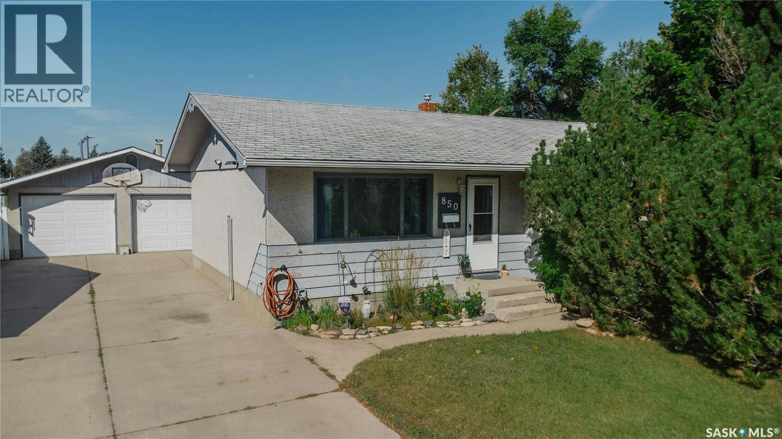 850 East Centre, Saskatoon, SK, S7J 2Z7