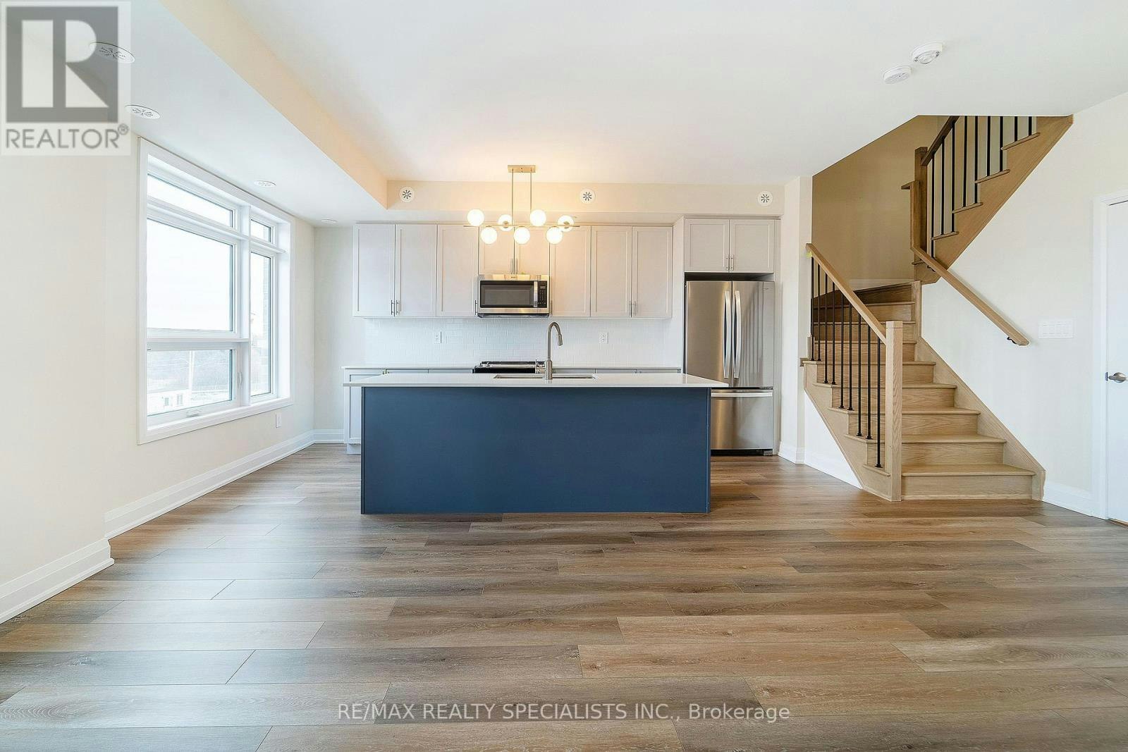 110-1577 Rose Way, Milton, ON, L9E 1N4 - 12