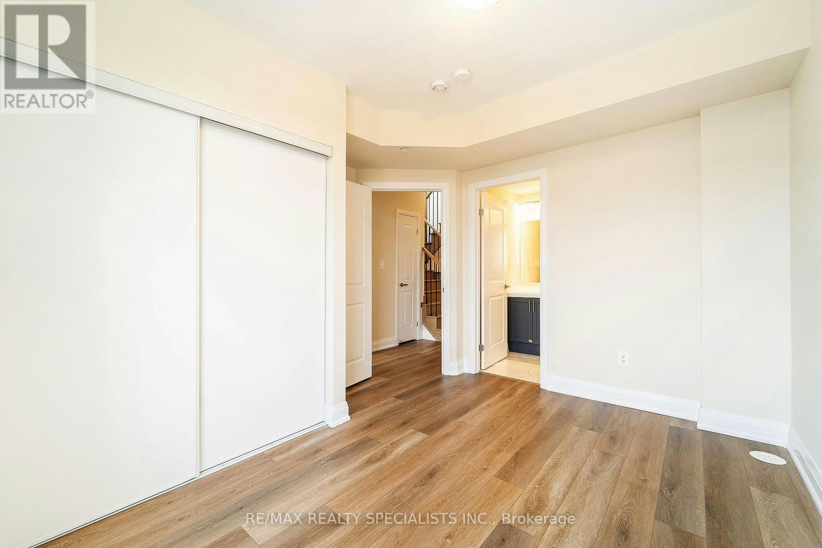 110-1577 Rose Way, Milton, ON, L9E 1N4 - 22